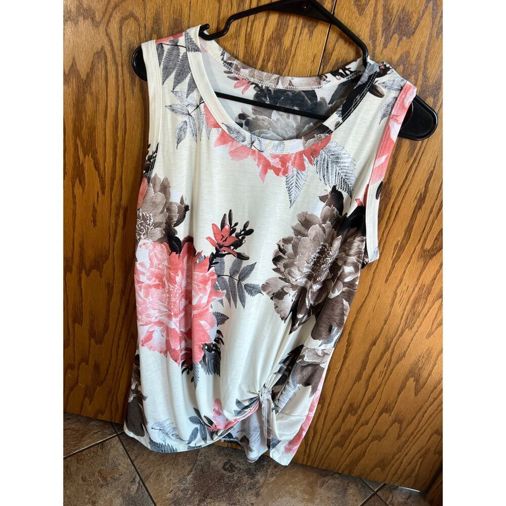 Scoop Neck Sleeveless Coral and Brown Floral, Women's size L